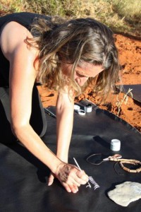 La De Leucio al lavoro nel deserto australiano